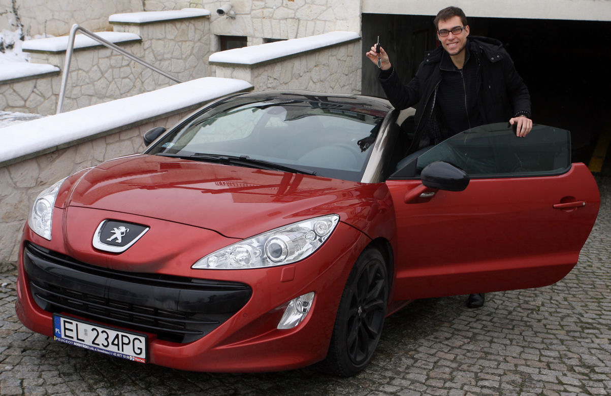 Jerzy Janowicz dostał Pegueota RCZ