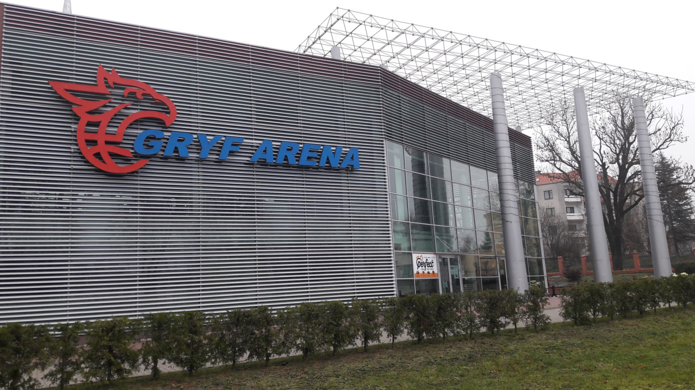 Gryfice: Hala sportowa została żle poświęcona