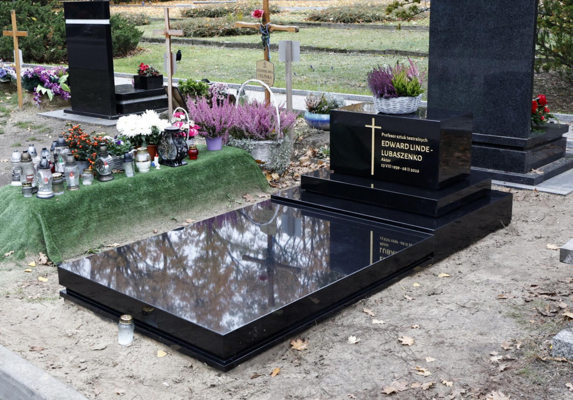 Grób Edwarda Linde-Lubaszenki 