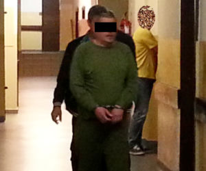 Zarąbał żonę siekierą