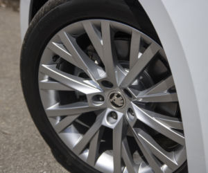 Skoda Superb lifting 2020