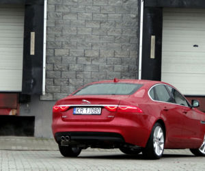 Jaguar XF 2.0 i4D 180 KM