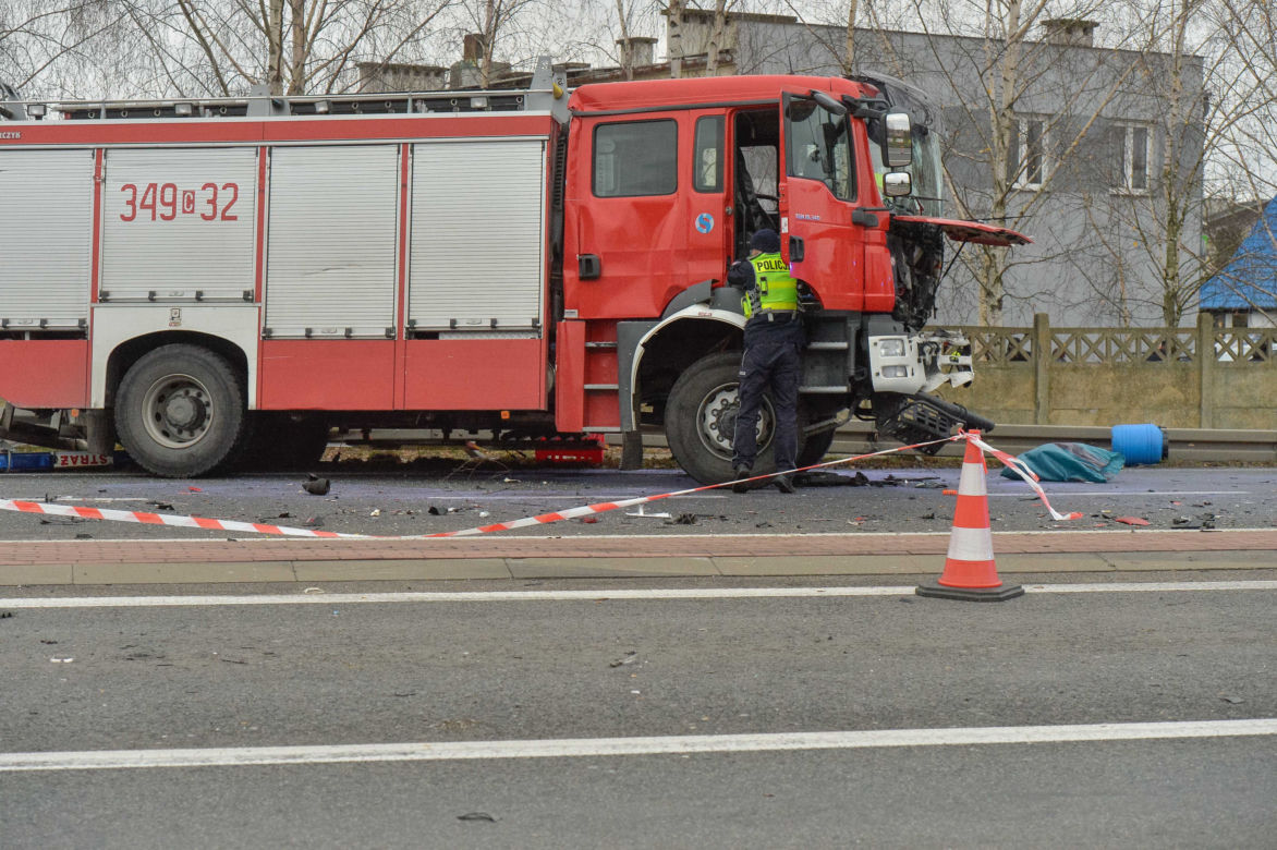 Zginęli w wozie strażackim chwilę po tym jak wyjechali z remizy
