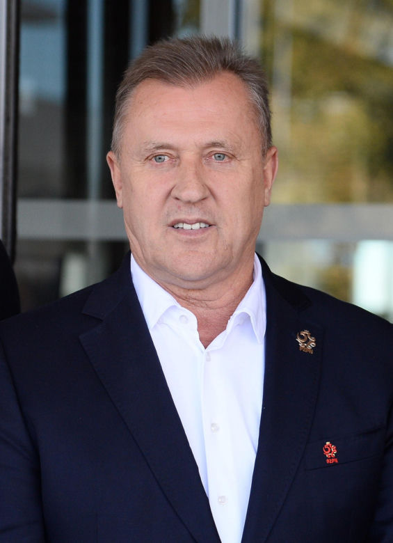 Cezary Kulesza i jego nowa fryzura