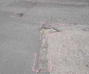 Tak wyglądają drogi we Wrocławiu po zimie