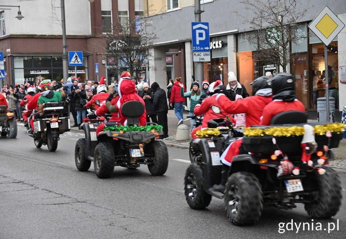 Mikołaje na Motocyklach 2024.  Barwna parada przejechała już po raz 22.