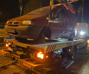 Wraki pojazdów znikają z krakowskich ulic. Strażnicy mają pełne ręce roboty 