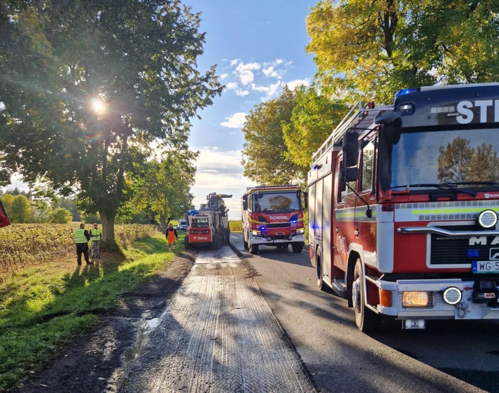 Tragiczny wypadek na DW-807 w powiecie garwolińskim