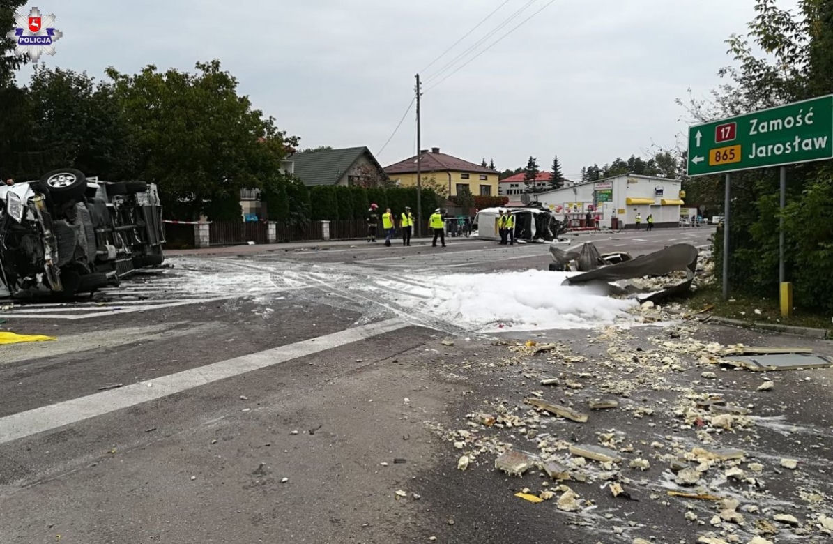 Lubelskie: Karambol na krajowej „17”. Dwie osoby nie żyją