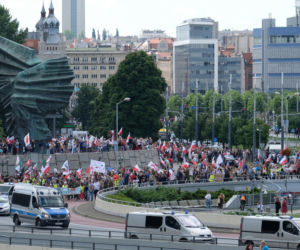 Protest antyszczepionkowców w Katowicach
