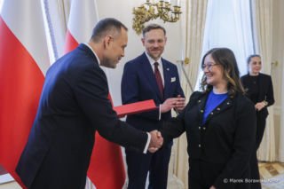 Karol Nawrocki ma nową radę. Siedmiu posłów wyróżnionych! Niektóre nazwiska zaskakują!