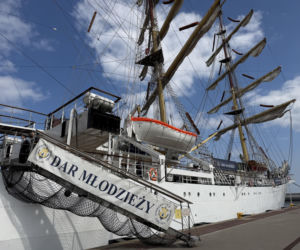 Z Gdyni przez Bahamy do Nowego Jorku! Dar Młodzieży wyruszył właśnie w swój najprawdopodobniej ostatni tak długi rejs