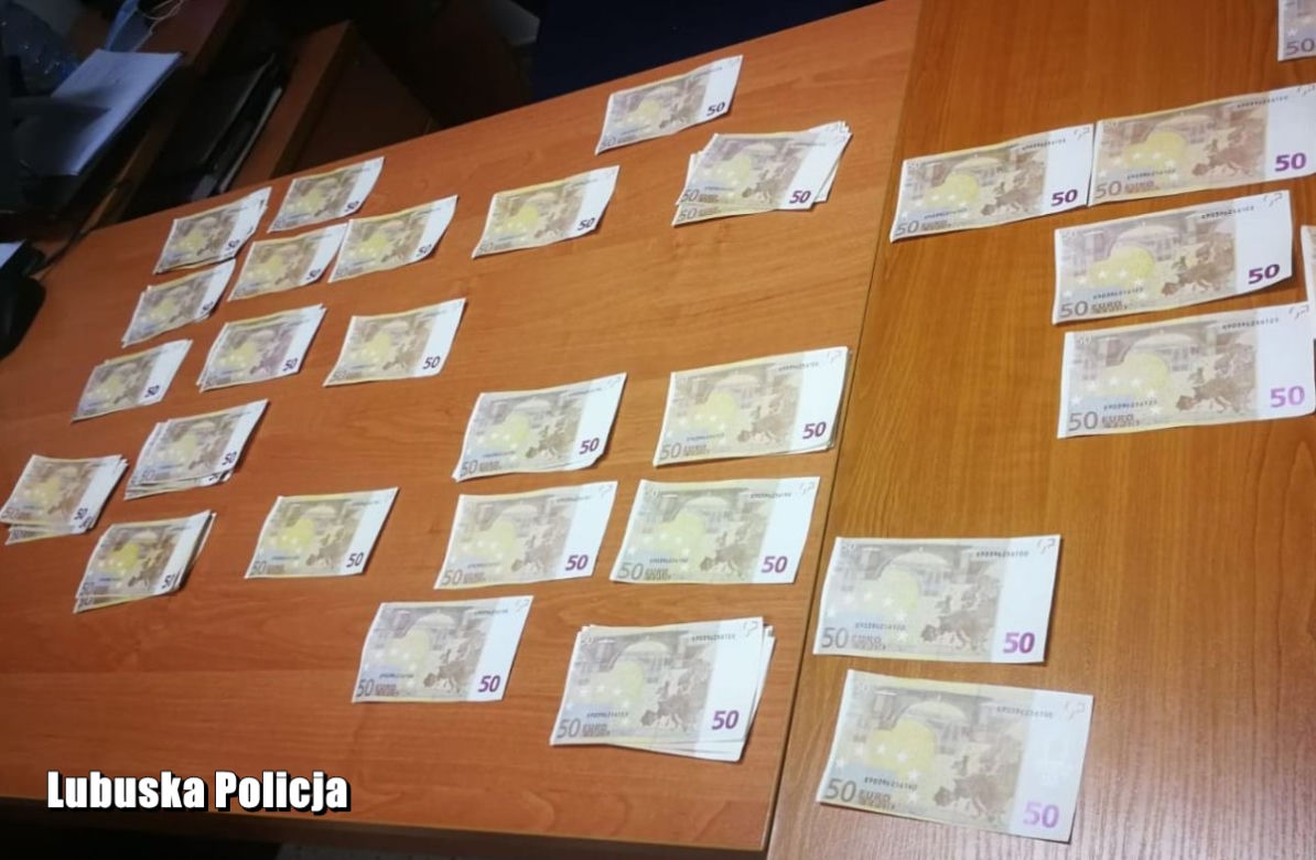 Płacili EURO, nie wiedzieli, że wpadną. Dlaczego siedzą w areszcie?