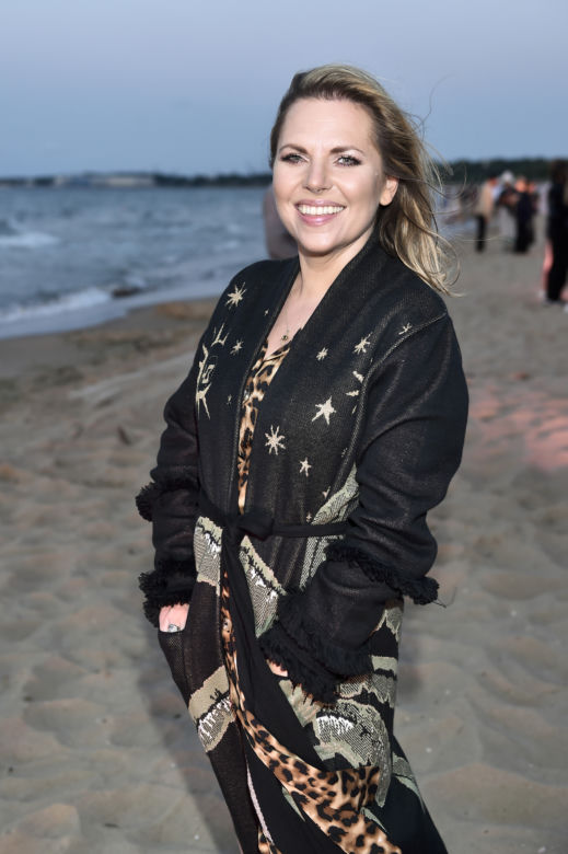 Aleksandra Kwaśniewska w okularach