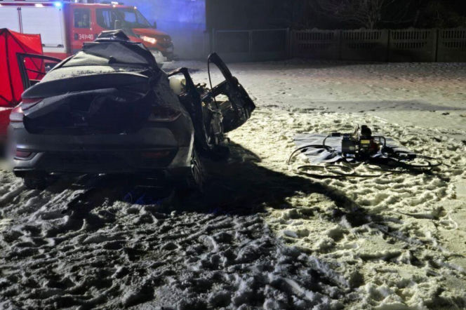 16-latek i jego mama zginęli kilometr od domu. Pociąg zmiażdżył ich auto na przejeździe kolejowym