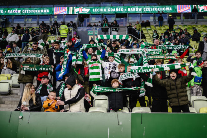 Lechia Gdańsk - Piast Gliwice: Zdjęcia kibiców z meczu 29. kolejki PKO BP Ekstraklasy