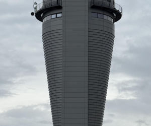 Wieża kontroli lotów na Katowice Airport w Pyrzowicach