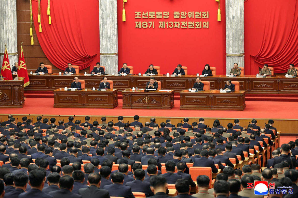 Kim Dzong Un znów grozi atomem. "System wrogów załamie sę natychmiast"