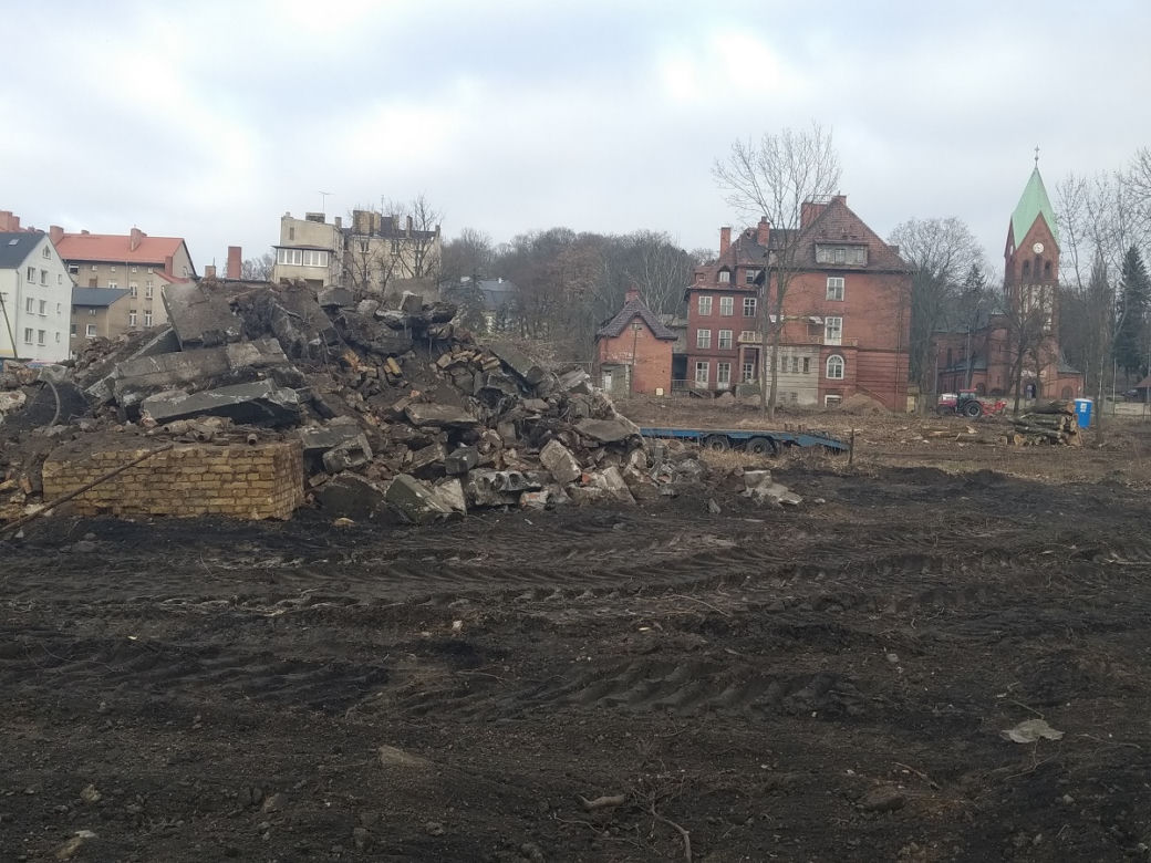 Ruszyła budowa CEZIB-u przy Warszawskiej. Zajrzeliśmy na plac budowy. 