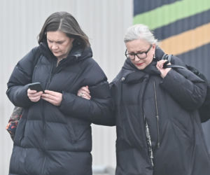 Krystyna Janda kurzy w aucie