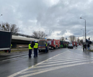 Autobus PKS wjechał w tył drugiego na ul. Gdańskiej w Szczecinie