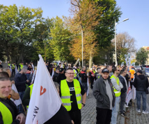 Górnicy protestują przeciw zwolnieniom