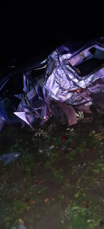 Zmasakrowane auto pod Płockiem! Umierał na ich oczach, ale nie poddali się (ZDJĘCIA]