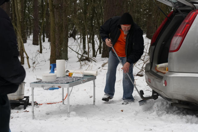 Schronisko dla psów w Sobolewie zamknięte. Jeszcze w sobotę, 24 stycznia, protestowali pod nim mieszkańcy [ZDJĘCIA].