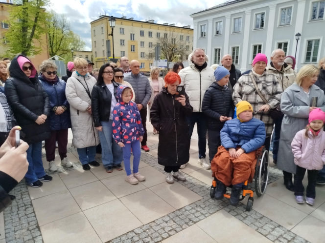 Siedlczanie uczcili minutą ciszy pamięć o zmarłym pośle Łukaszu Litewce