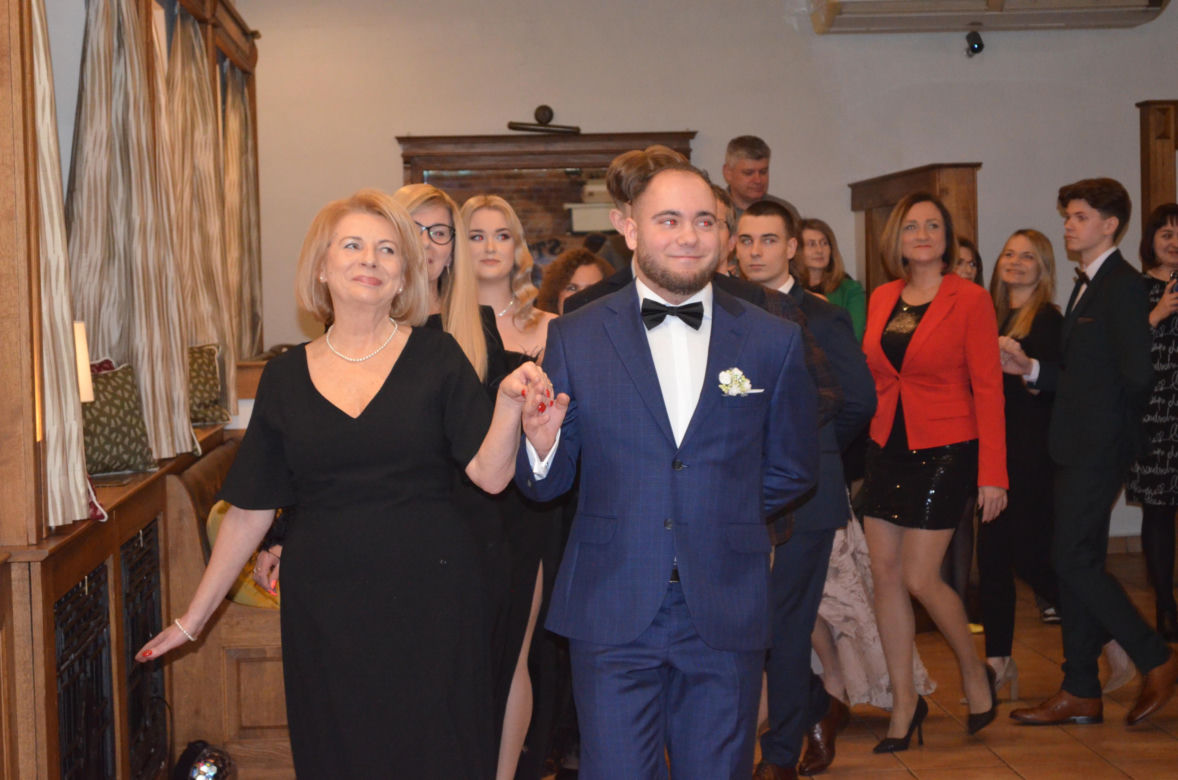 Za STO dni matura. Bal Społecznego Liceum STO w Starachowicach