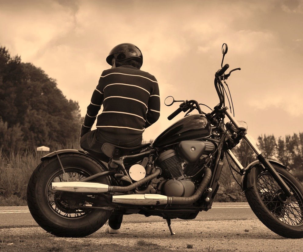 Policja szuka świadków wypadku w Mniowie! Zmarły motocyklista miał tylko 21 lat