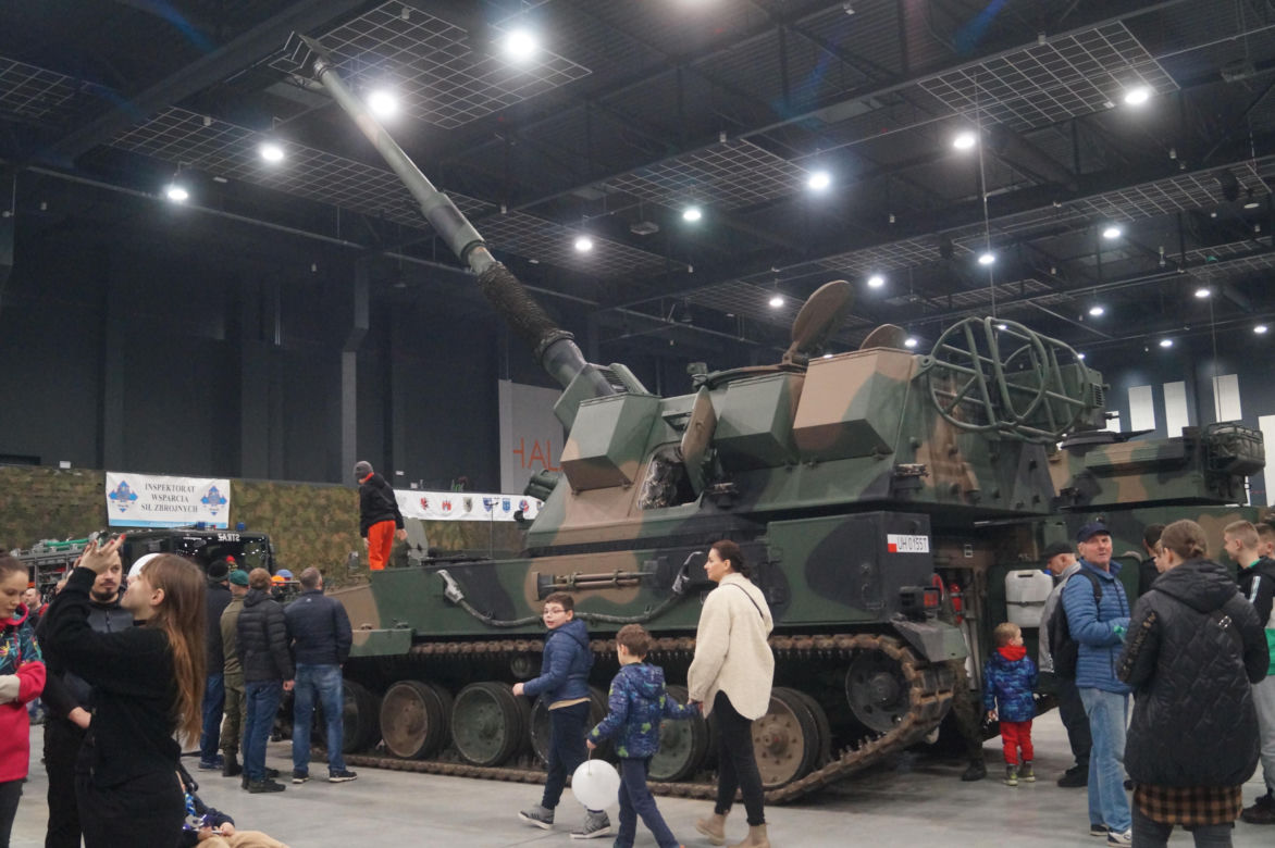Piknik militarny NATO w Bydgoszczy. Tłumy w BCTW [ZDJĘCIA]