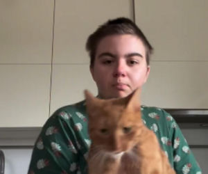 Tak dziś wygląda serialowa Basia Rogowska z M jak miłość. Jest osobą niebinarną. Teraz nazywa się Cody
