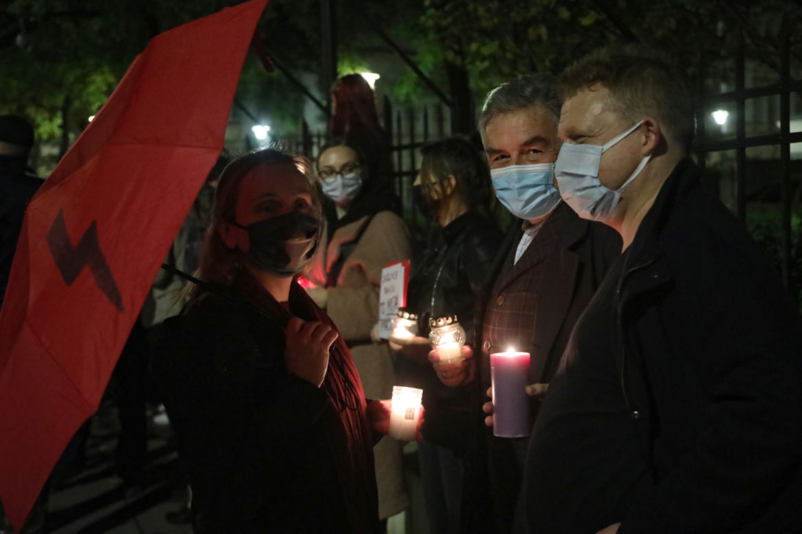 Gigantyczny protest przed Trybunałem Konstytucyjnym