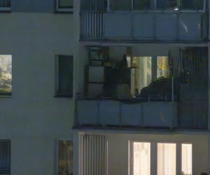 Udało się wejść do zaśmieconego mieszkania na Gocławiu. Wielkie sprzątanie