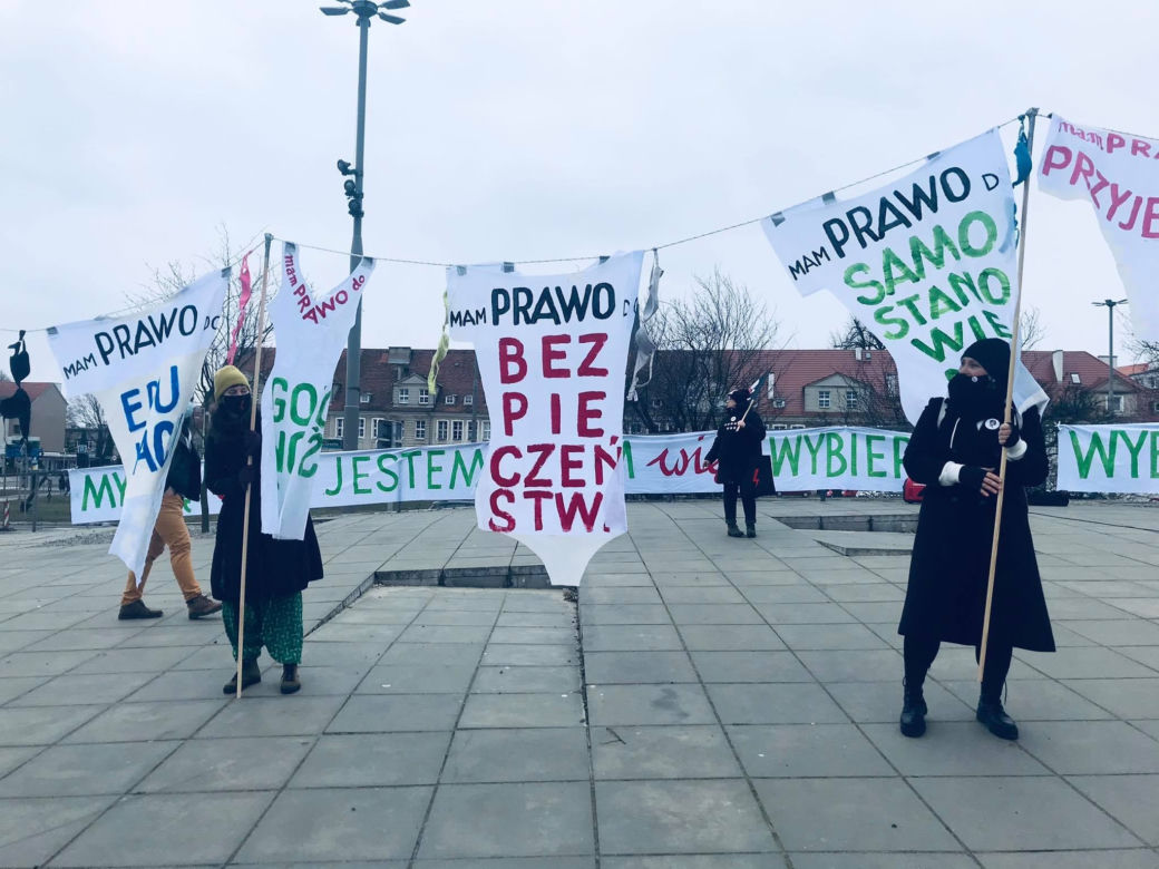 Demonstracja w Szczecinie odbyła się pod hasłem “Dzień Kobiet bez kompromisów”