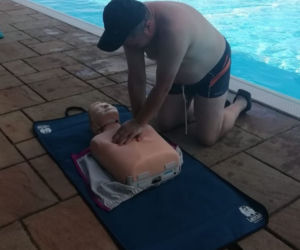 Uczą jak bezpiecznie wypoczywać nad wodą i ratować życie