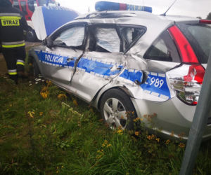 Wypadek z radiowozem w Lisim Ogonie [ZDJĘCIA]