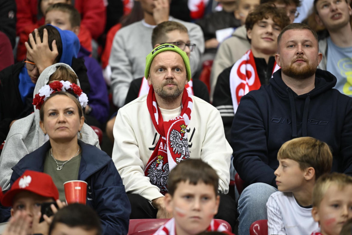 Kibice na meczu Polska - Rumunia. Znajdź się na zdjęciach z Narodowego!