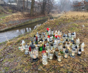 Jelenia Góra: Pogrzeb 11-letniej Danusi. Całe miasto pogrążone w smutku