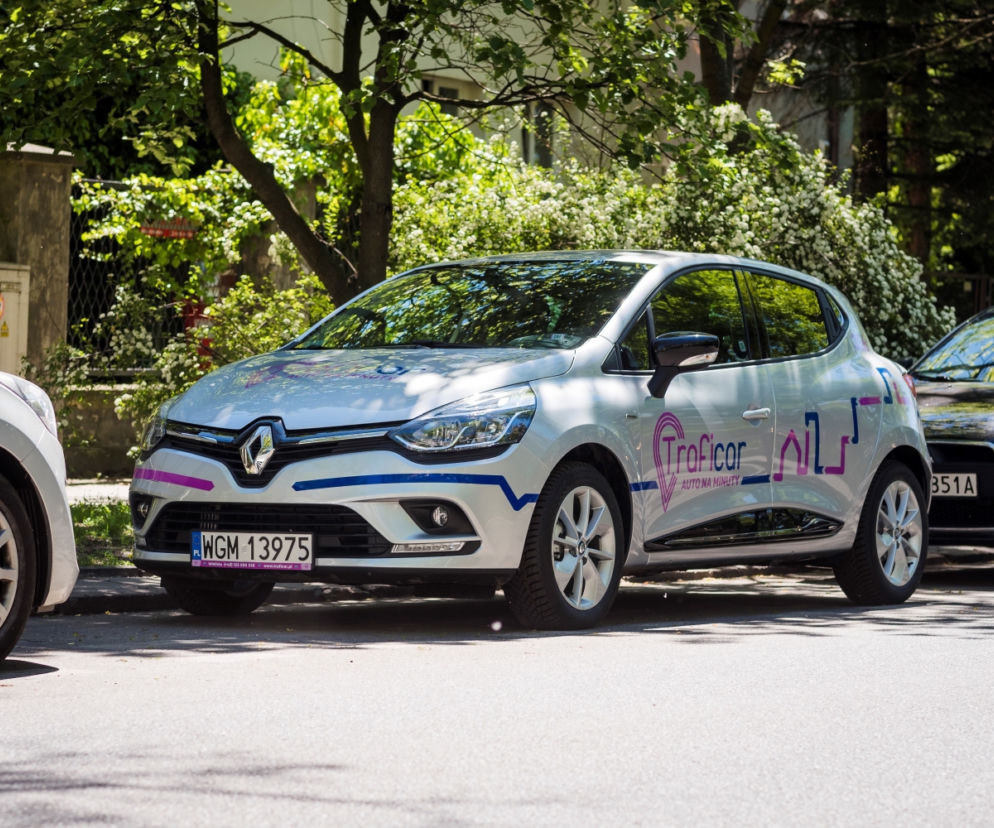 Renault Clio w systemie Traficar