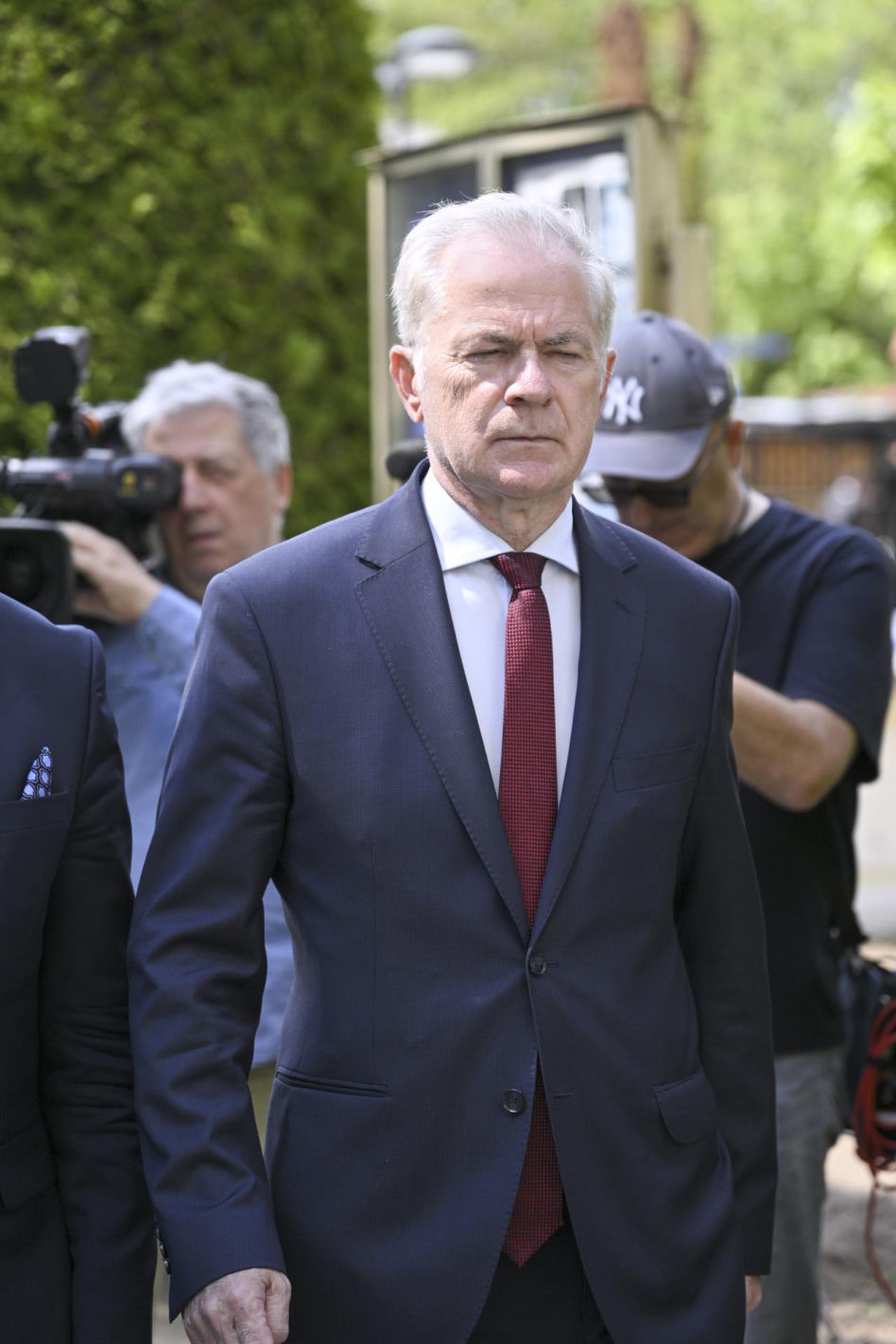 Zaskoczenie, kto przyszedł na pogrzeb Andrzeja Olechowskiego. Wielki gwiazdor TVN i polscy miliarderzy