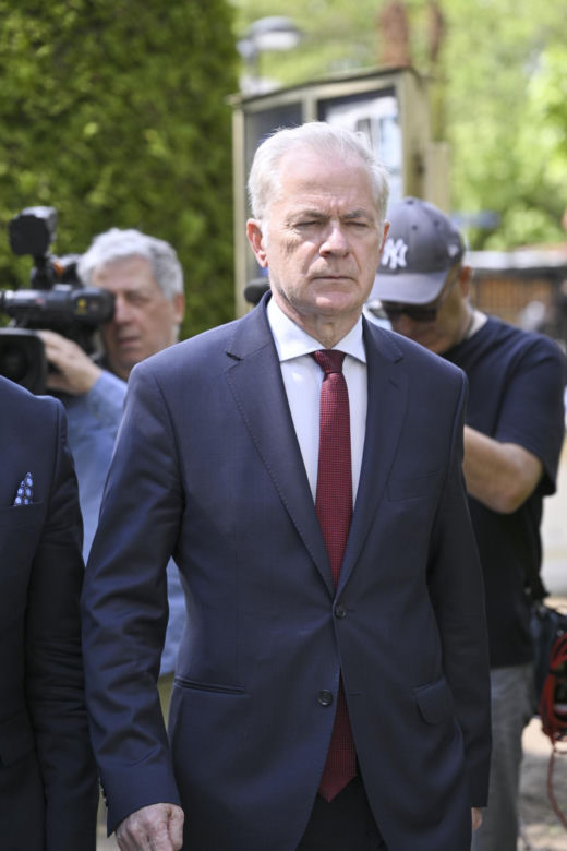 Zaskoczenie, kto przyszedł na pogrzeb Andrzeja Olechowskiego. Wielki gwiazdor TVN i polscy miliarderzy