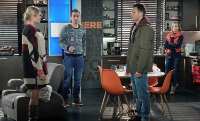 Pierwsza miłość. Radek (Mateusz Banasiuk), Jowita (Joanna Opozda), Kaśka (Misiek Koterski), Sabina (Urszula Dębska)