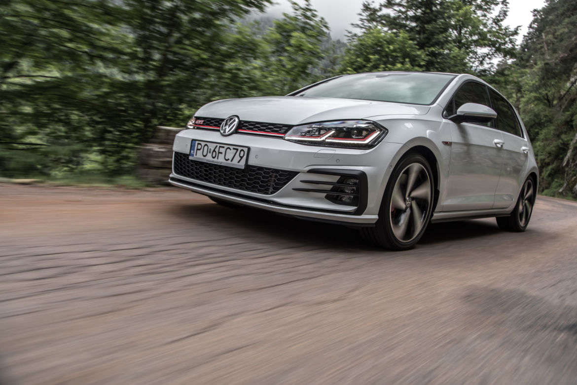 Volkswagen Golf GTI 2.0 TSI 245 KM