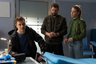 Na dobre i na złe odc. 998.  Mario (Marcin Korcz), policjanci - Dorota Kowal (Magdalena Wróbel), Radosław Biegun (Mateusz Lisiecki)