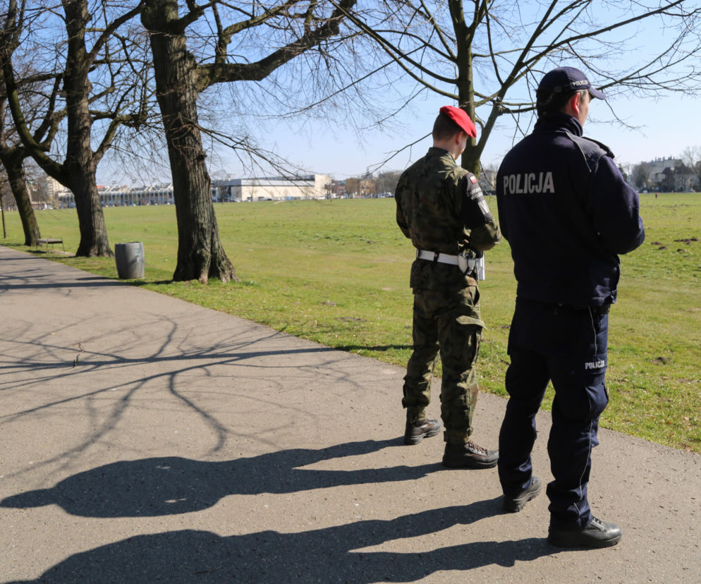 Policja i wojsko na ulicach Krakowa