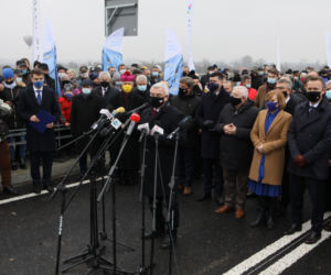 Most na Wiśle otwarty z WIELKĄ POMPĄ! A dystans społeczny?