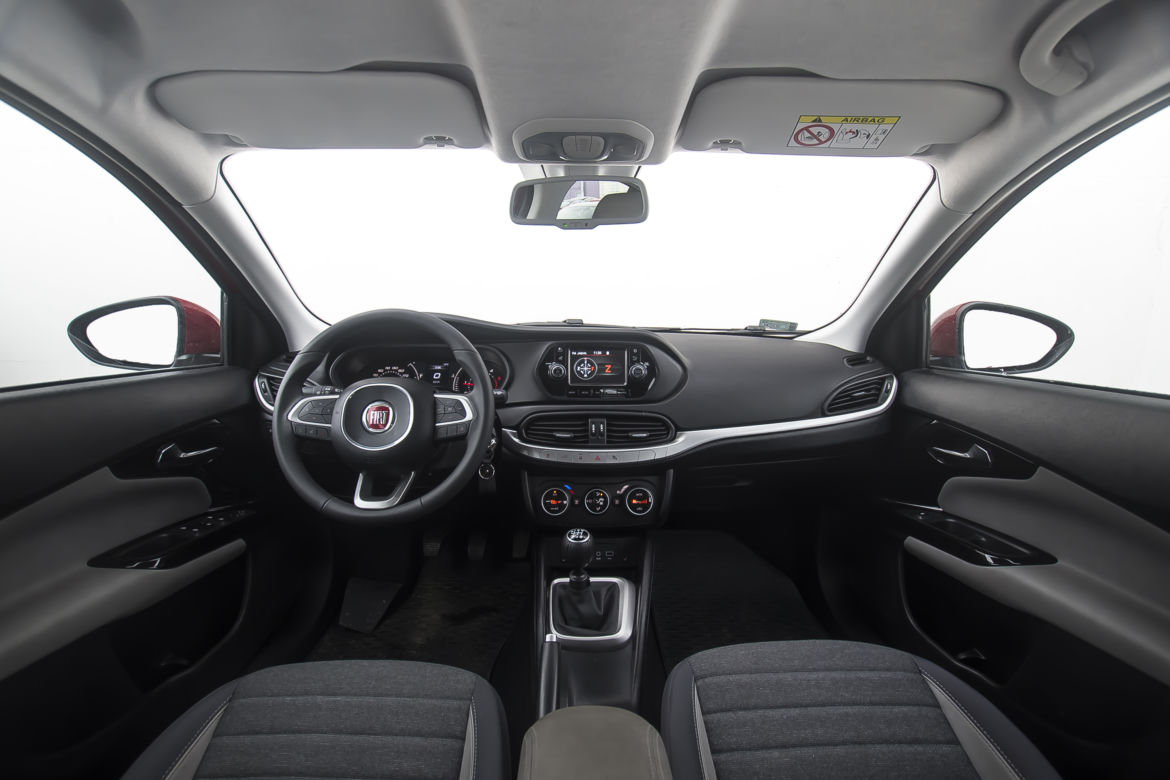 Fiat Tipo 1.6 Multijet 120 KM 6MT Lounge