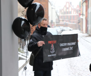 Protest branży ślubnej w Toruniu